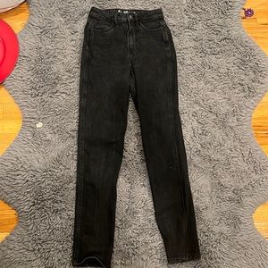 Hollister Ultra High Rise Mom Jeans